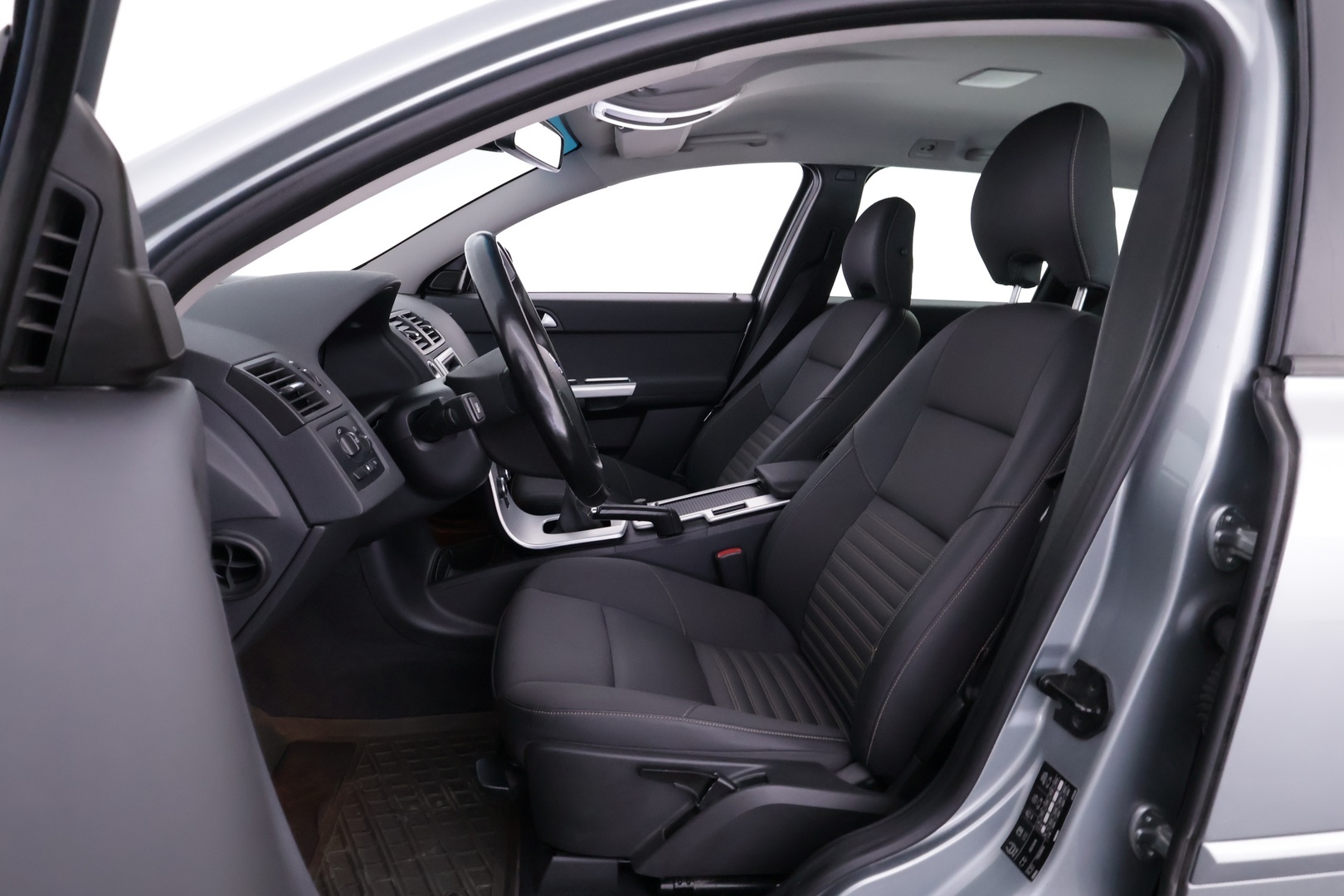 VOLVO V50 2011