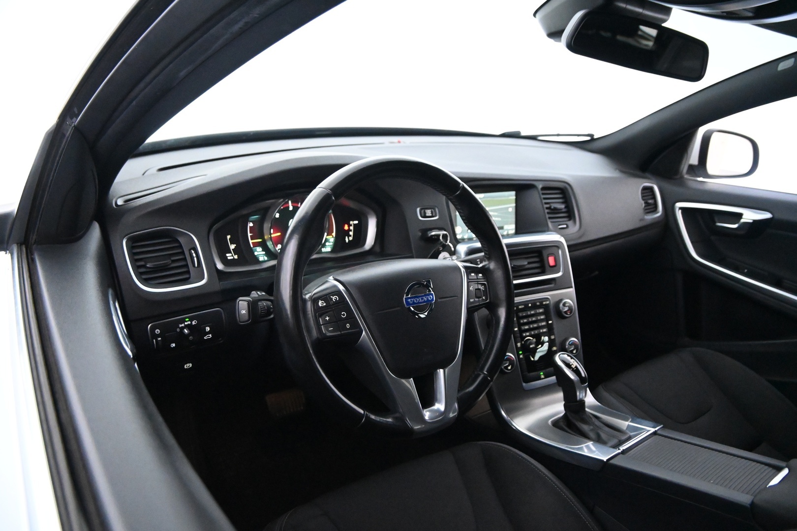 VOLVO V60 2014