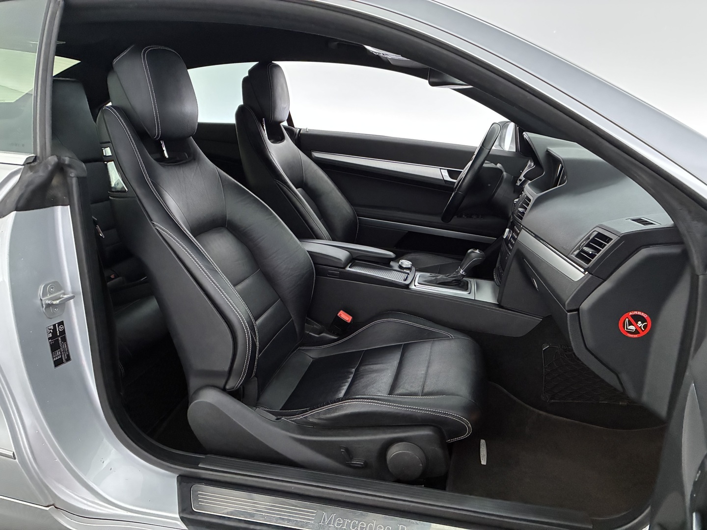 MERCEDES-BENZ E 2010