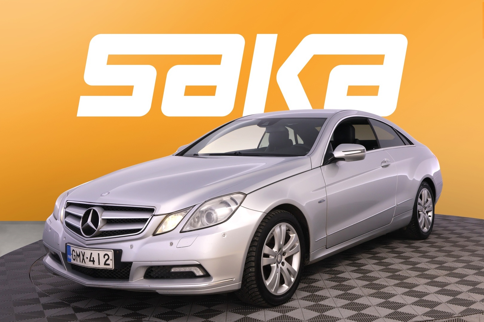 MERCEDES-BENZ E 2010