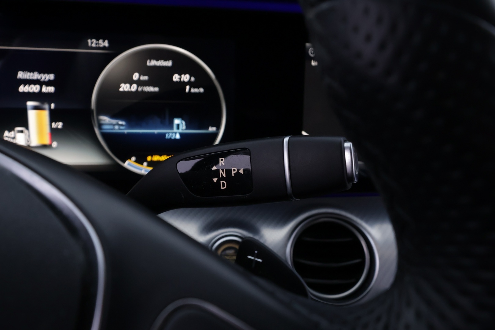MERCEDES-BENZ E 2018