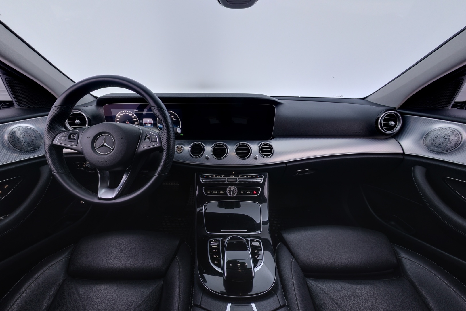 MERCEDES-BENZ E 2018