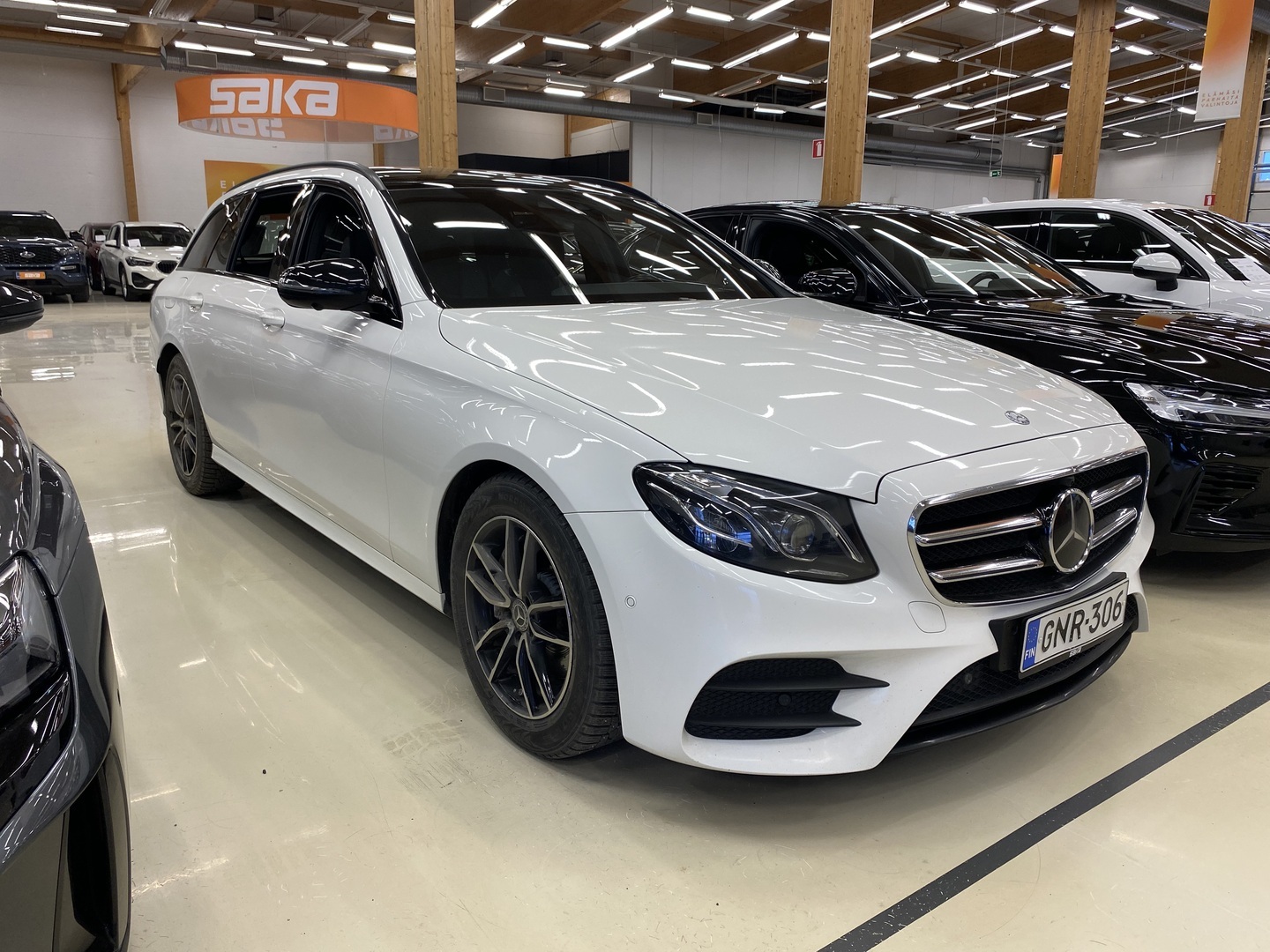 MERCEDES-BENZ E 2017