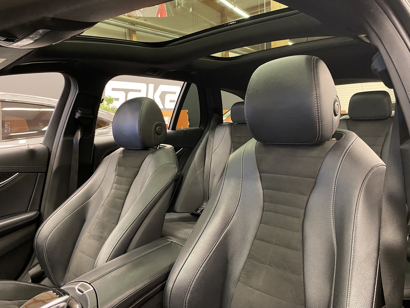 MERCEDES-BENZ E 2017