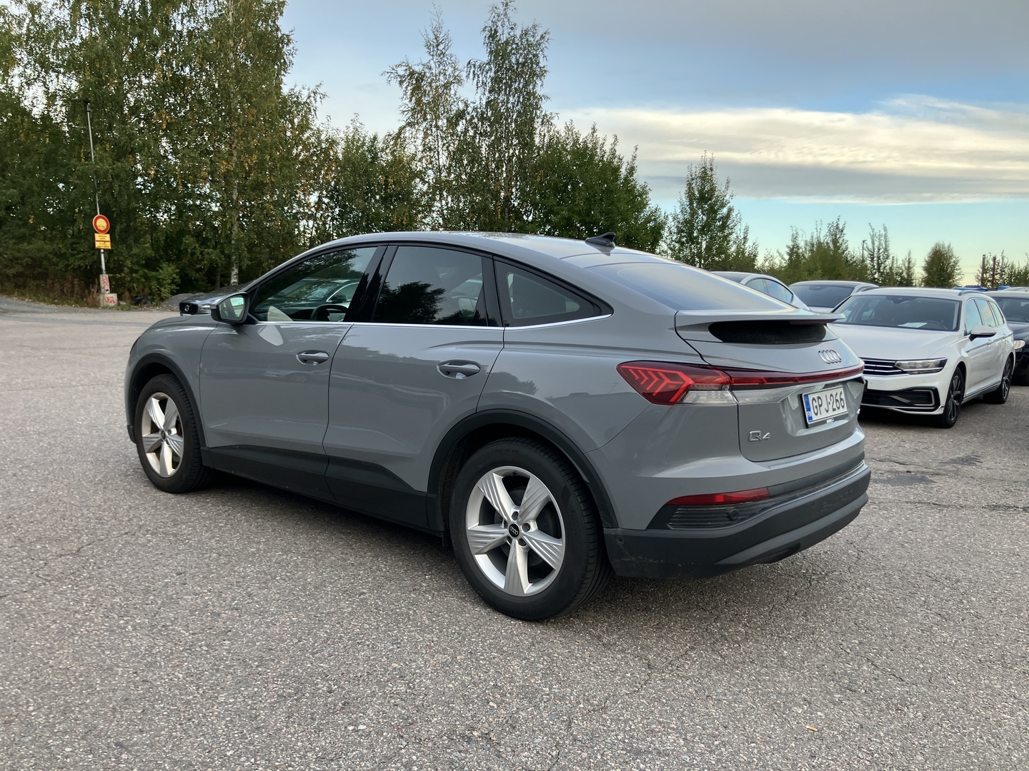 AUDI Q4 e-tron 2023