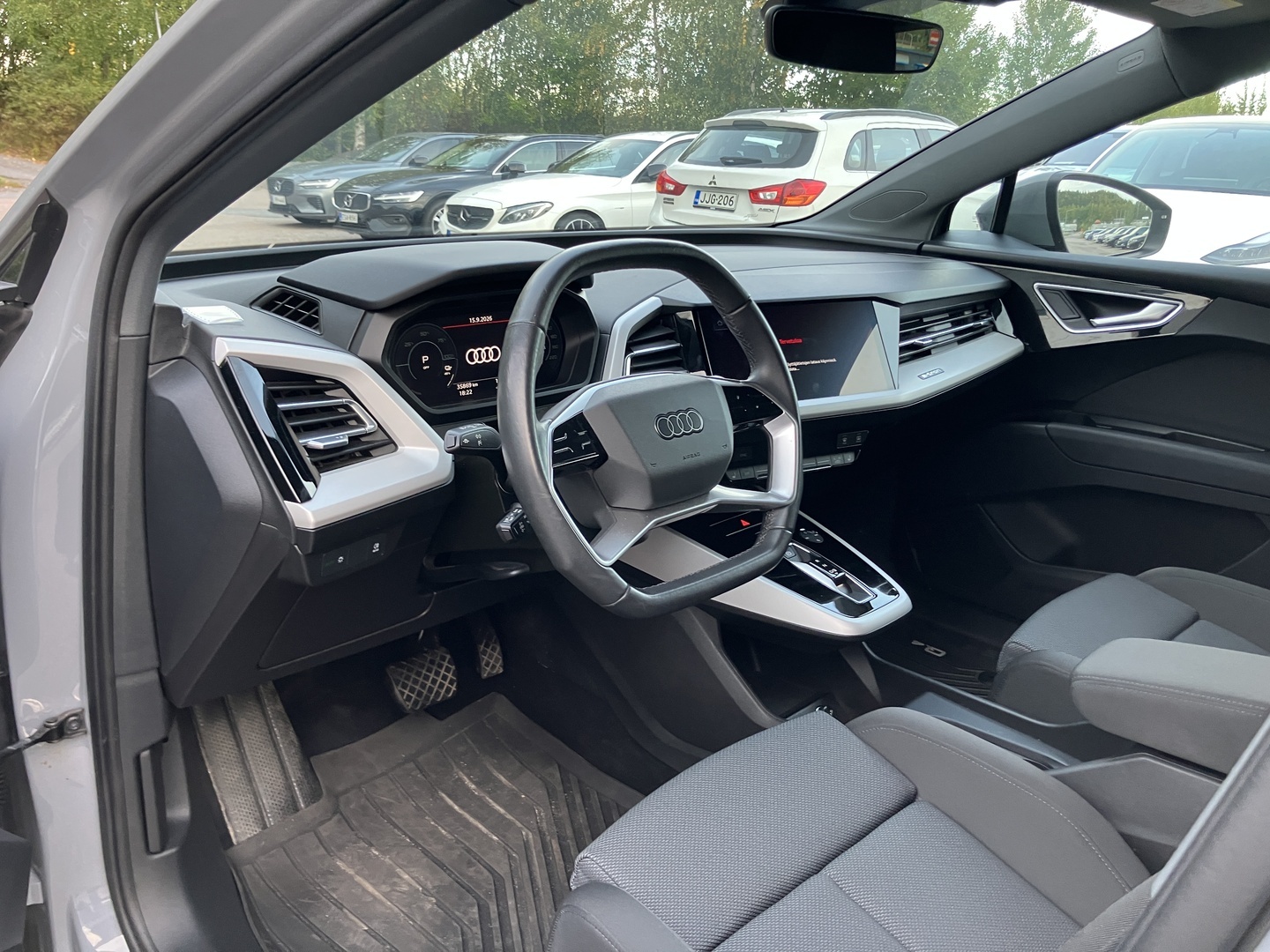 AUDI Q4 e-tron 2023