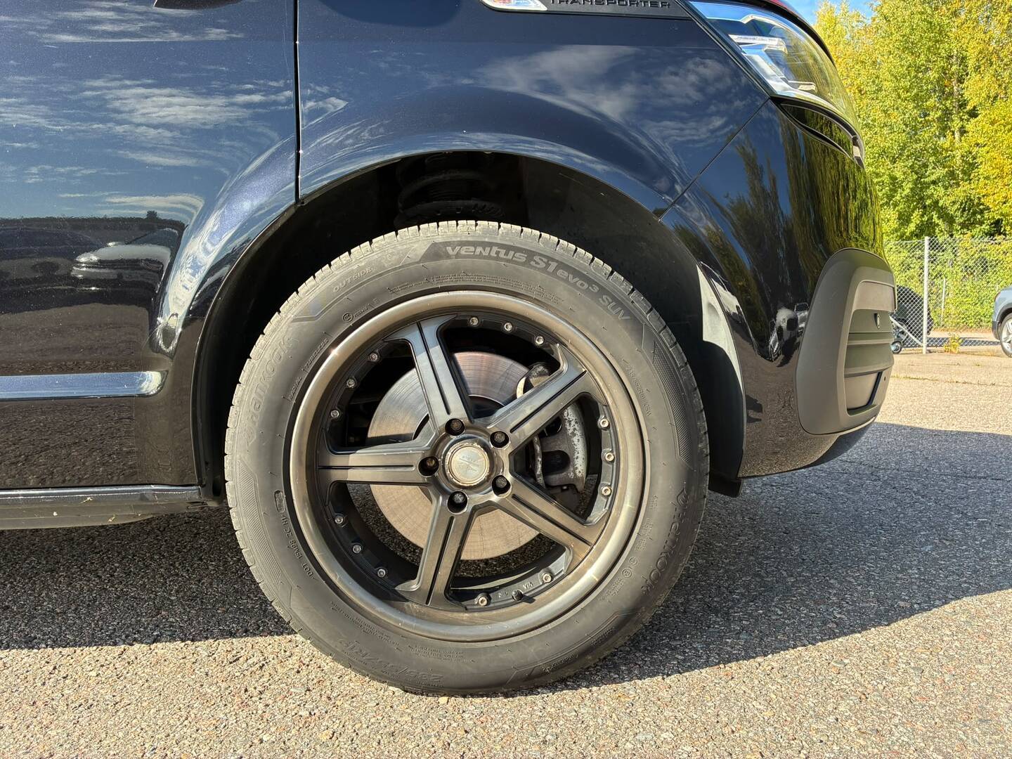 VOLKSWAGEN Transporter 2024