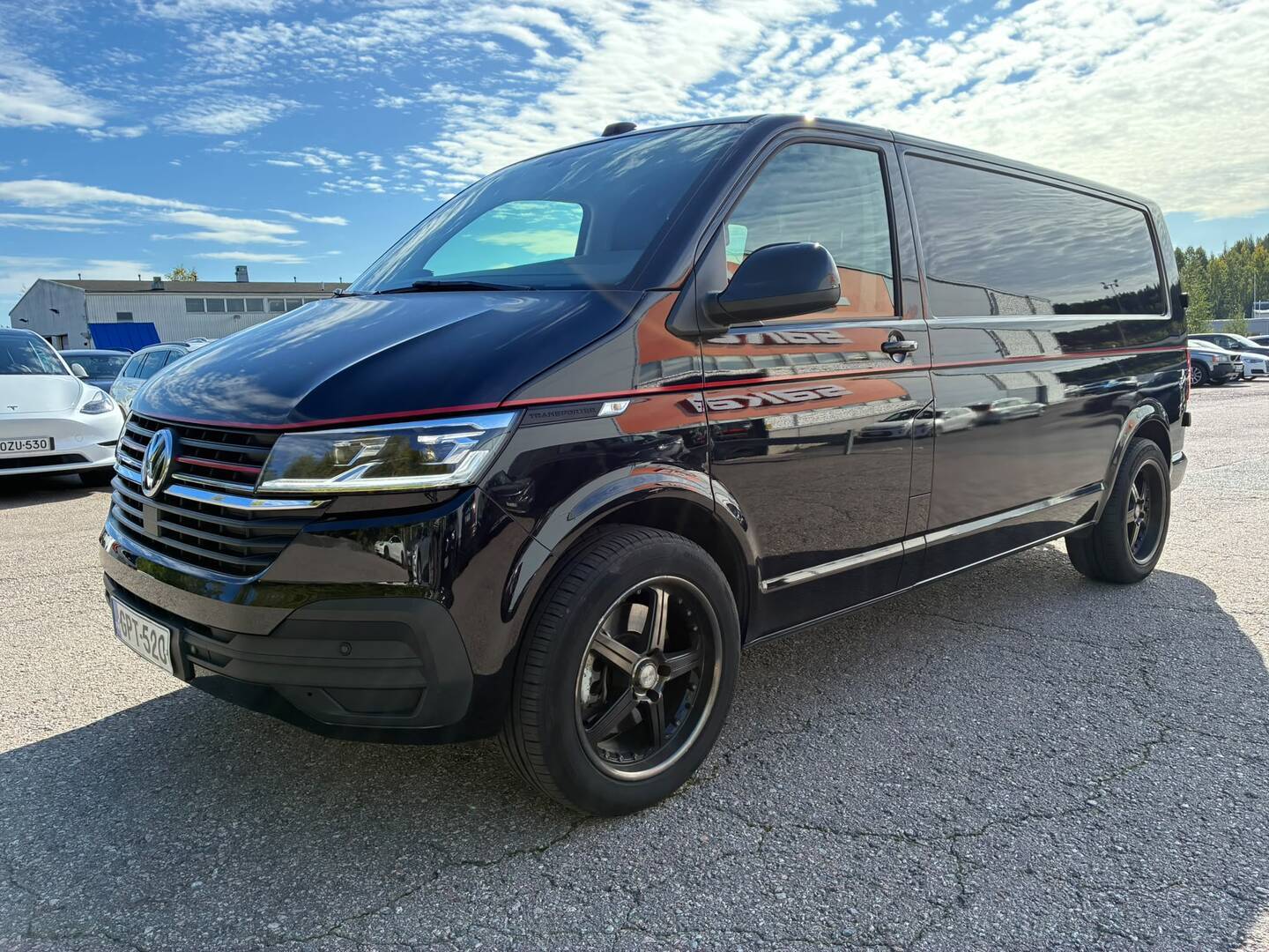 VOLKSWAGEN Transporter 2024