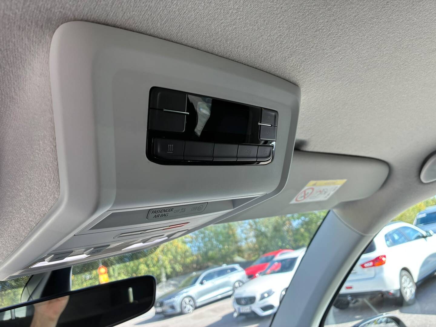 VOLKSWAGEN Transporter 2024