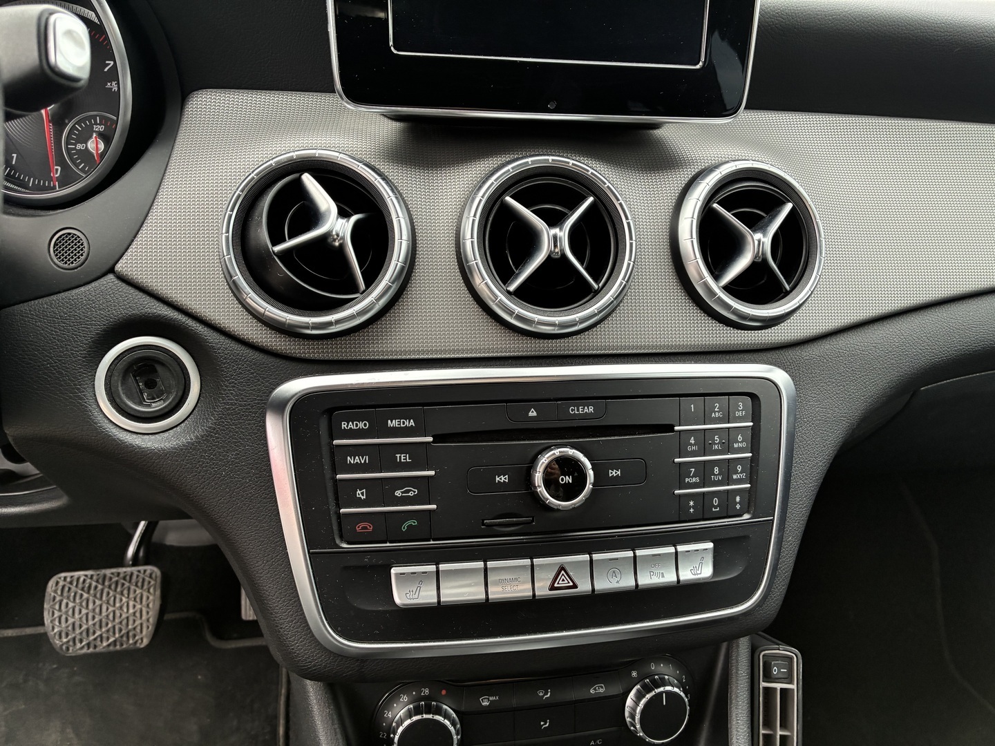 MERCEDES-BENZ CLA 2016