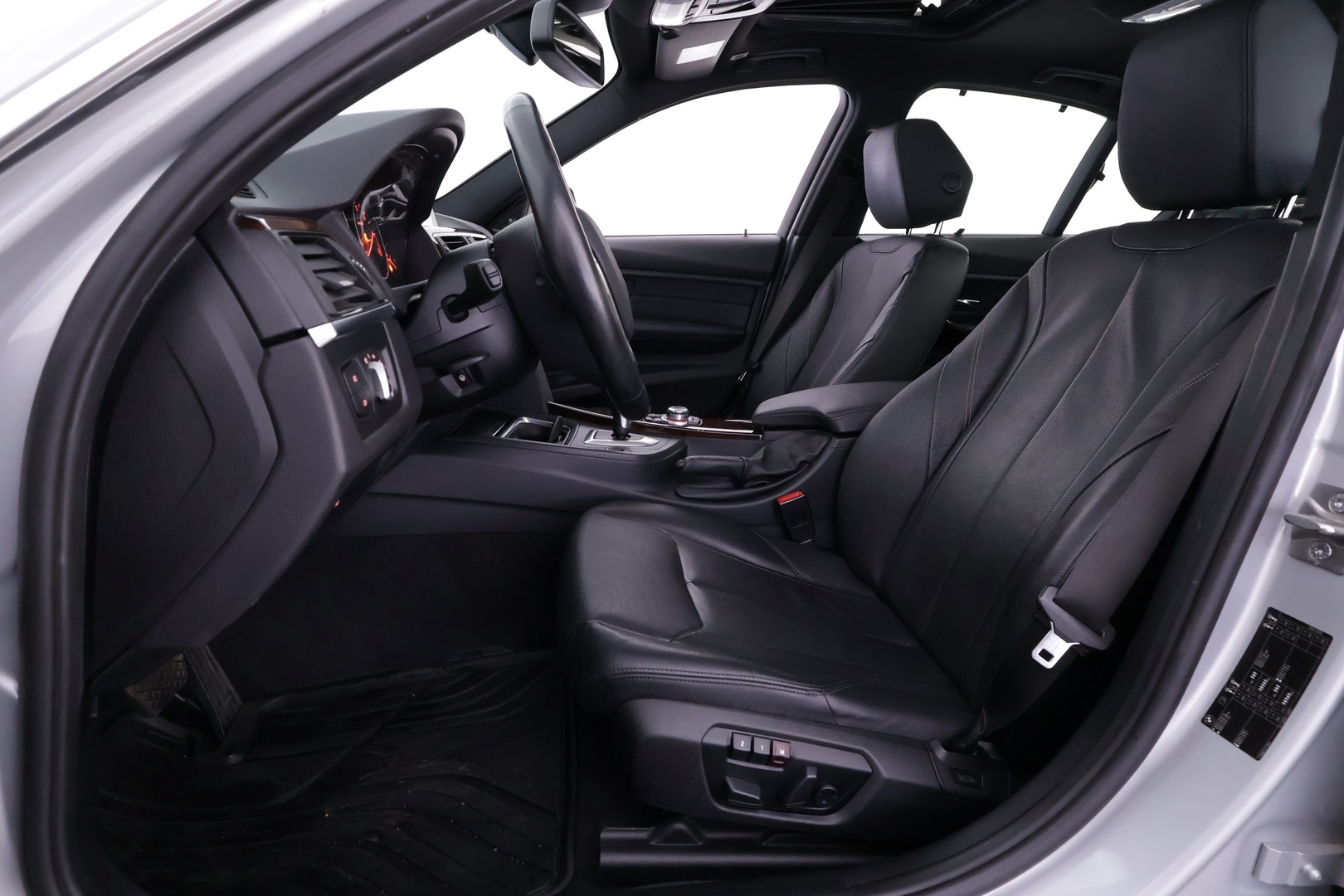 BMW 330 2013