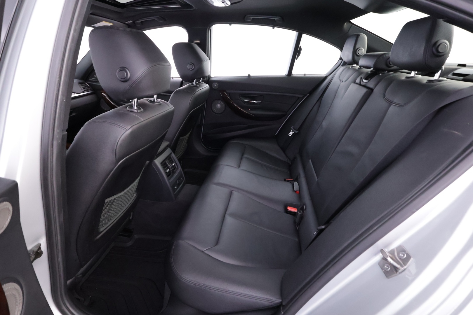 BMW 330 2013