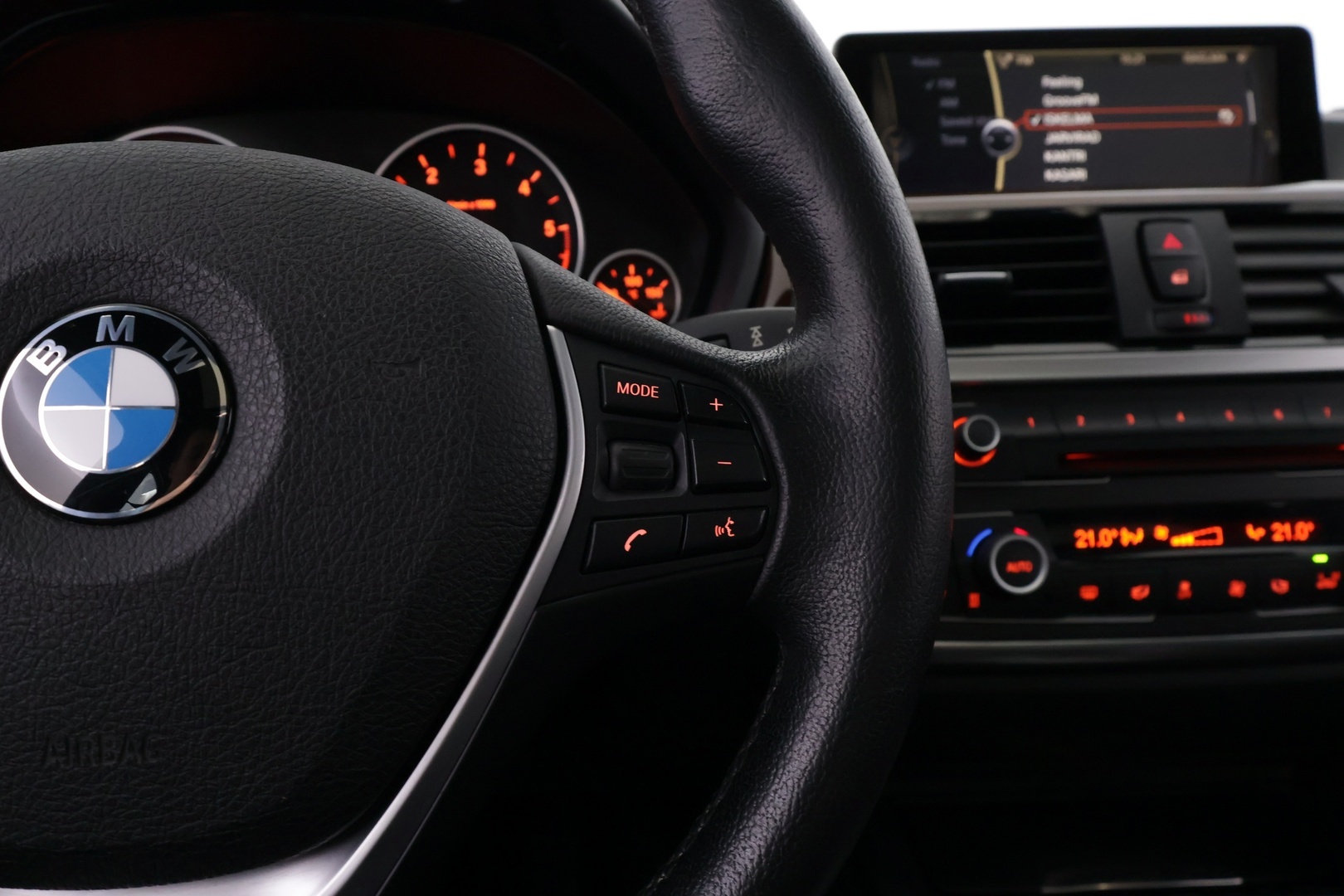 BMW 330 2013