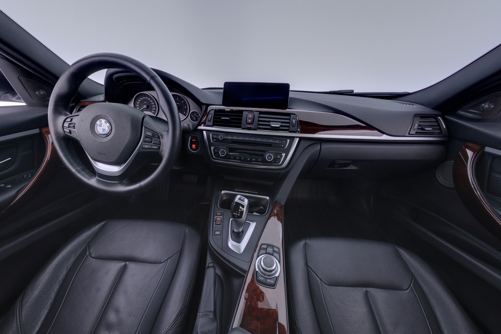BMW 330 2013