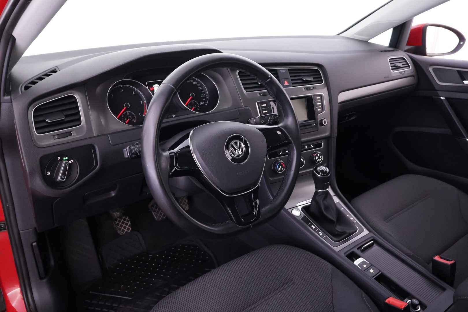 VOLKSWAGEN Golf 2014