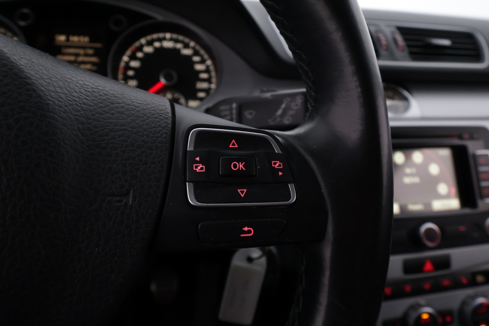 VOLKSWAGEN Passat 2014