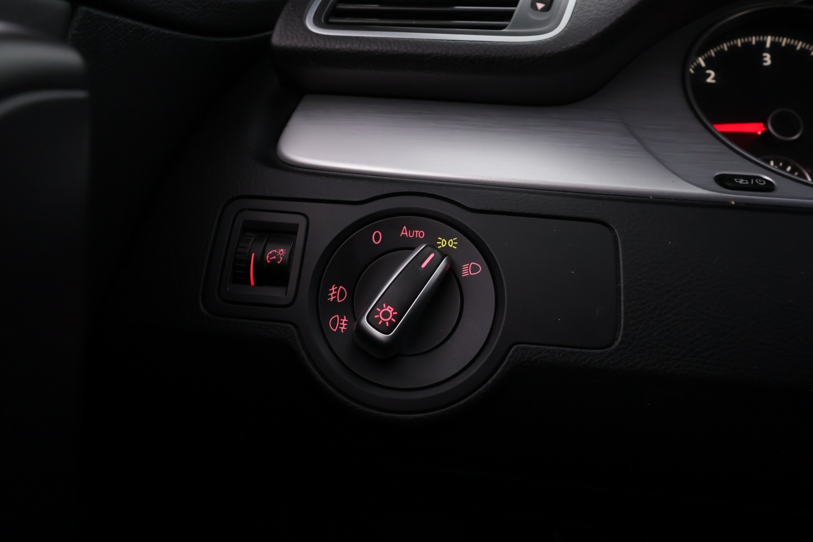 VOLKSWAGEN Passat 2014