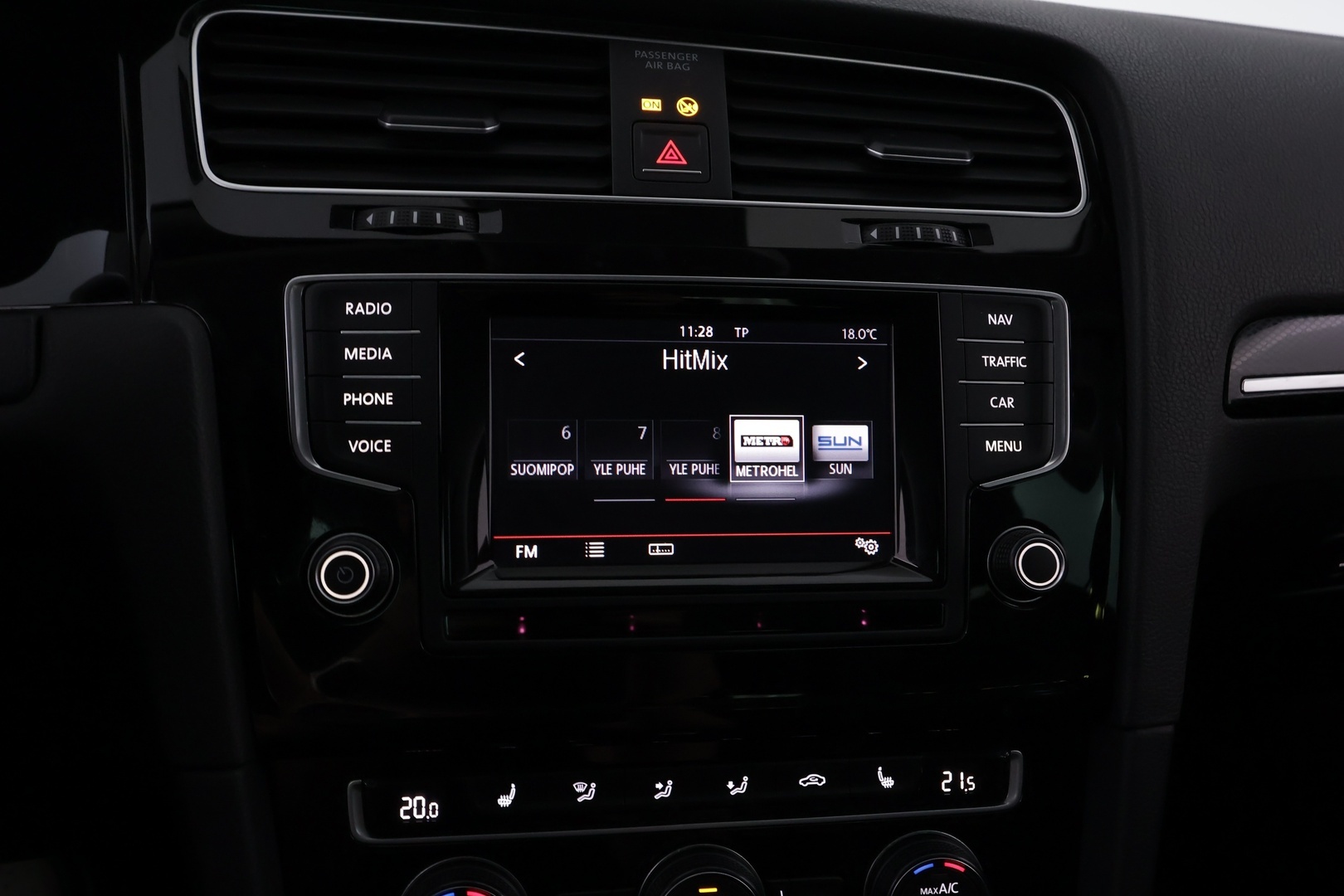 VOLKSWAGEN Golf 2014