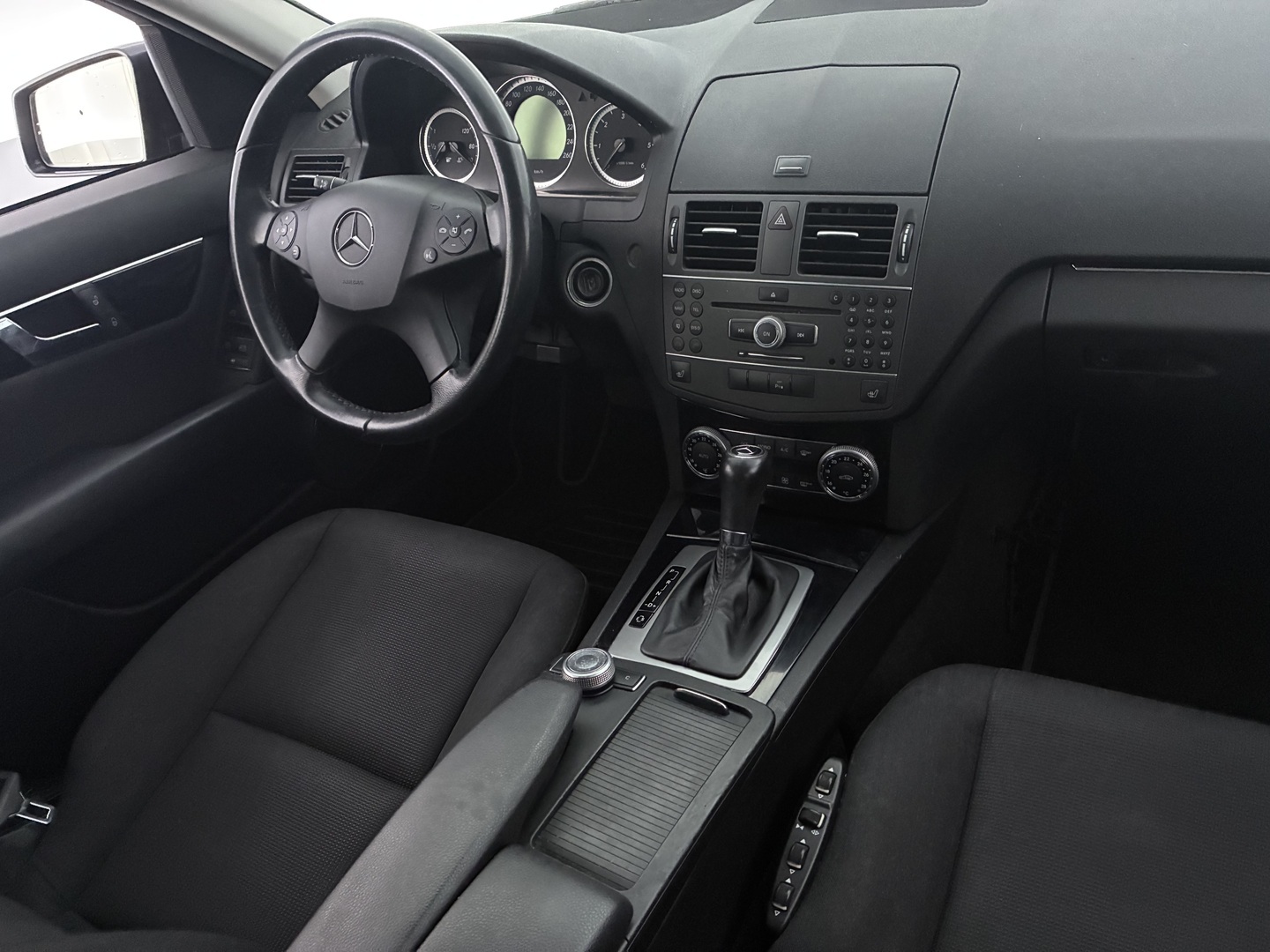 MERCEDES-BENZ C 2010