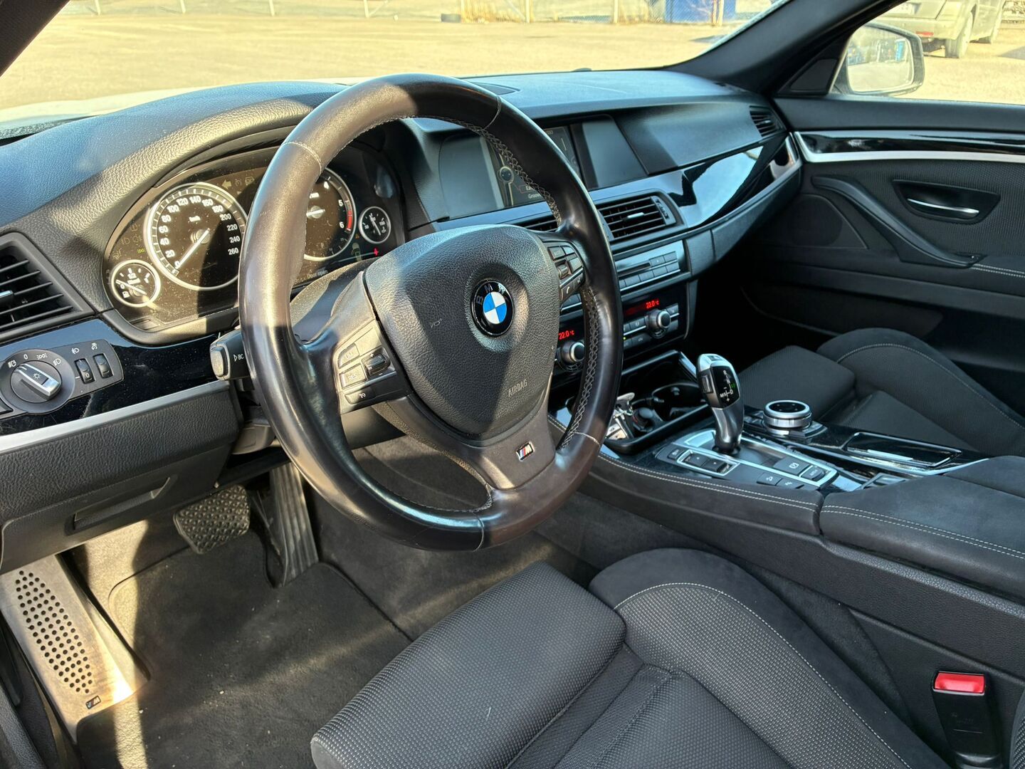 BMW 525 2012