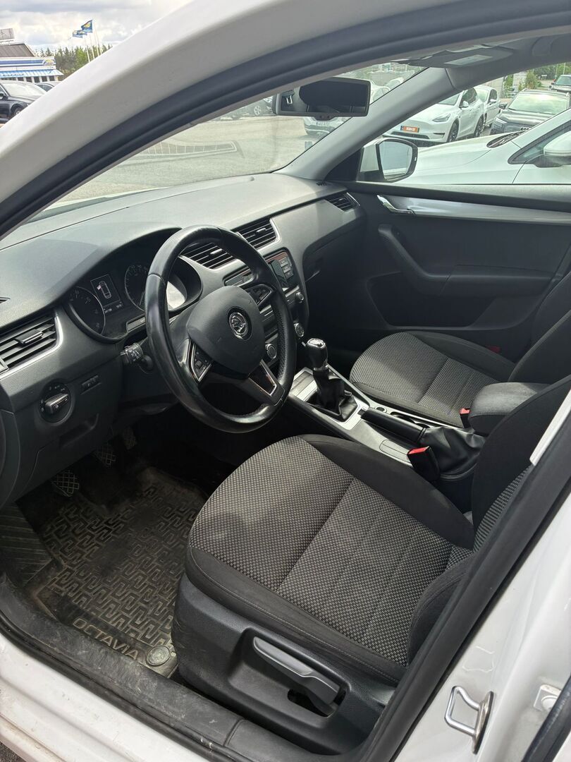 SKODA Octavia 2016