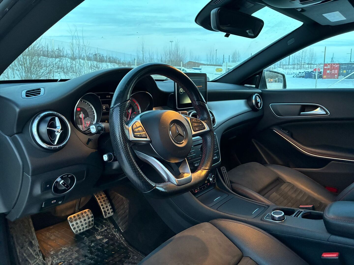 MERCEDES-BENZ CLA 2016