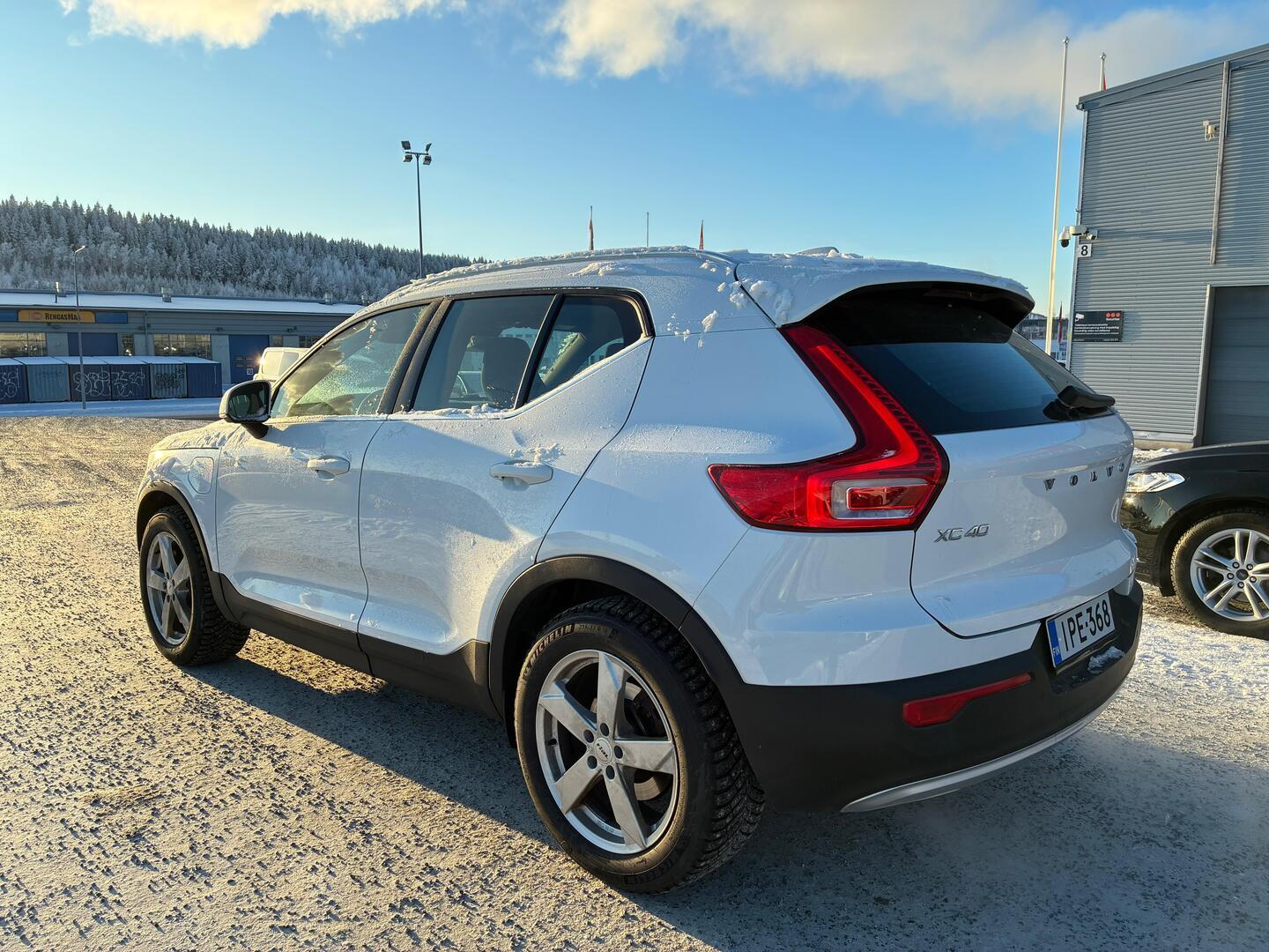 VOLVO XC40 2022