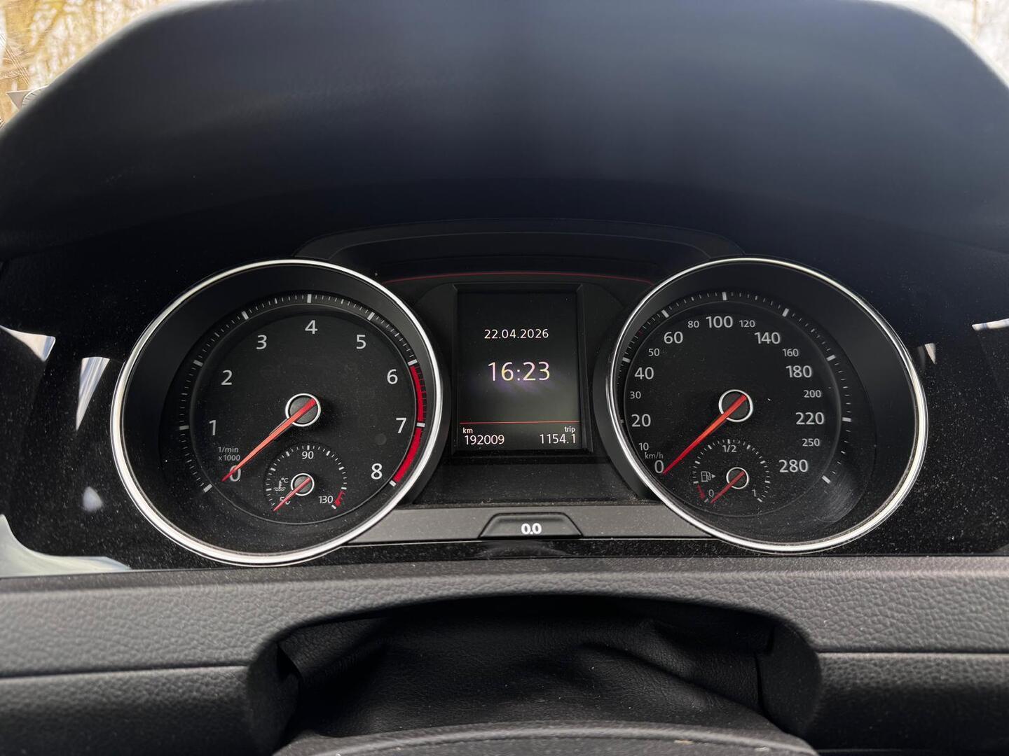 VOLKSWAGEN Golf 2017