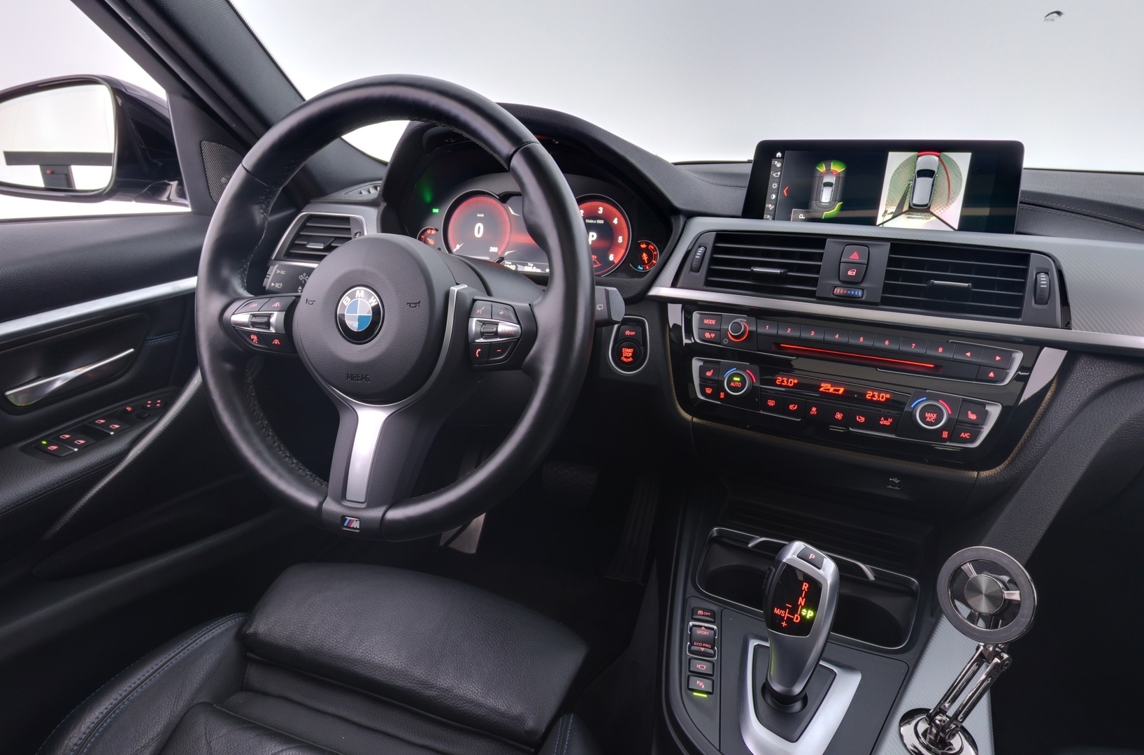 BMW 320 2019