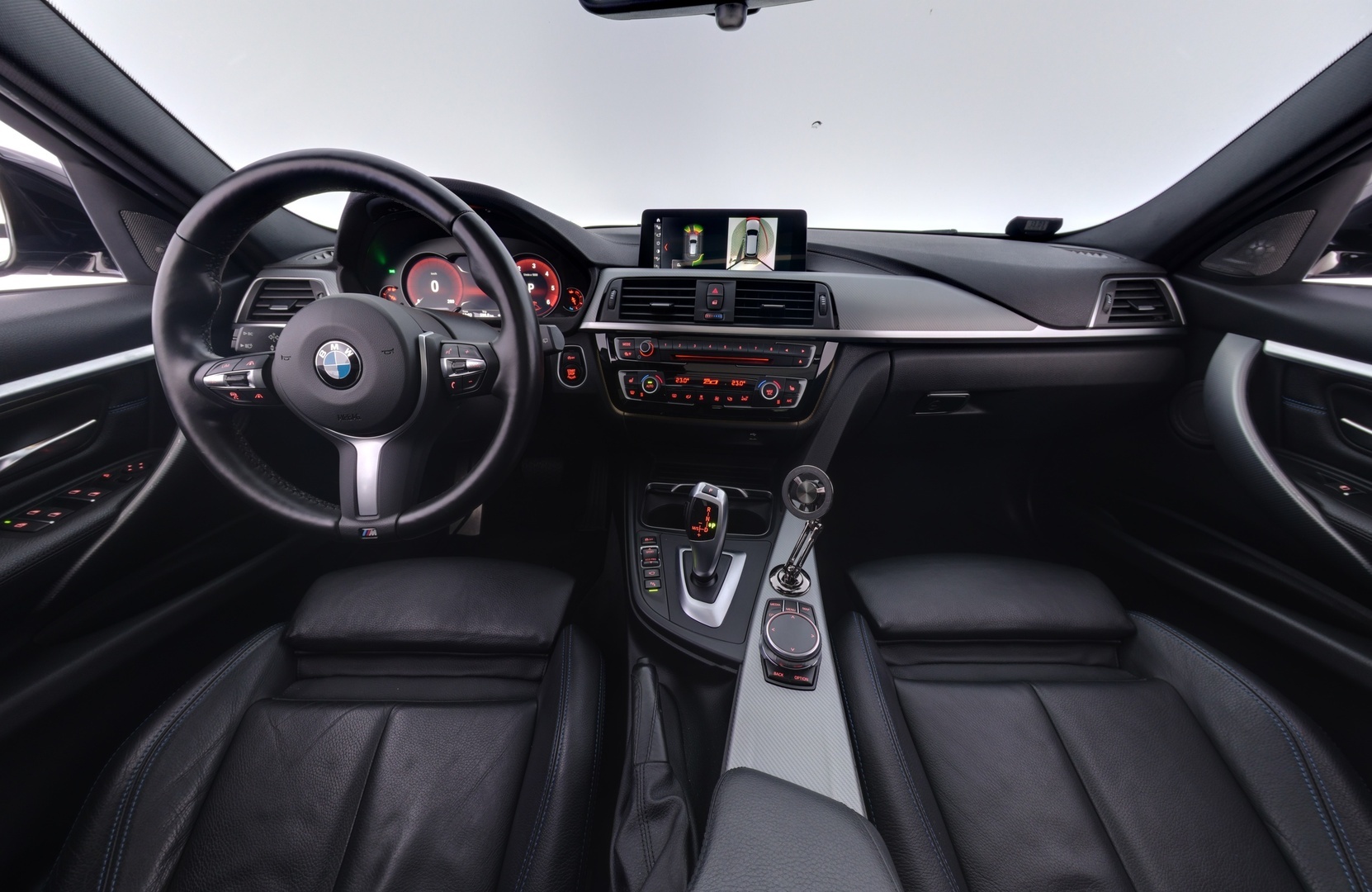 BMW 320 2019