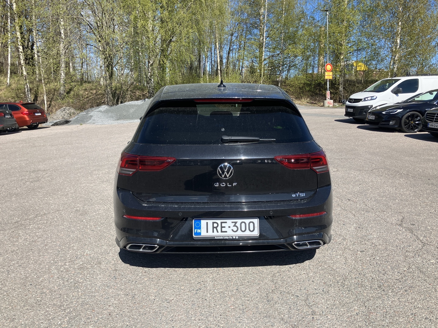 VOLKSWAGEN Golf 2023