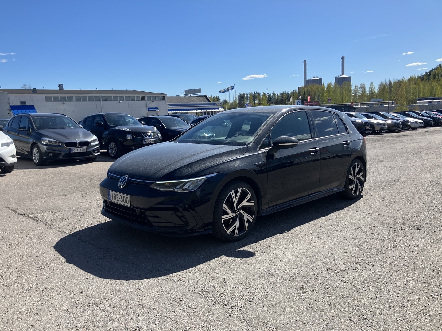 VOLKSWAGEN Golf 2023
