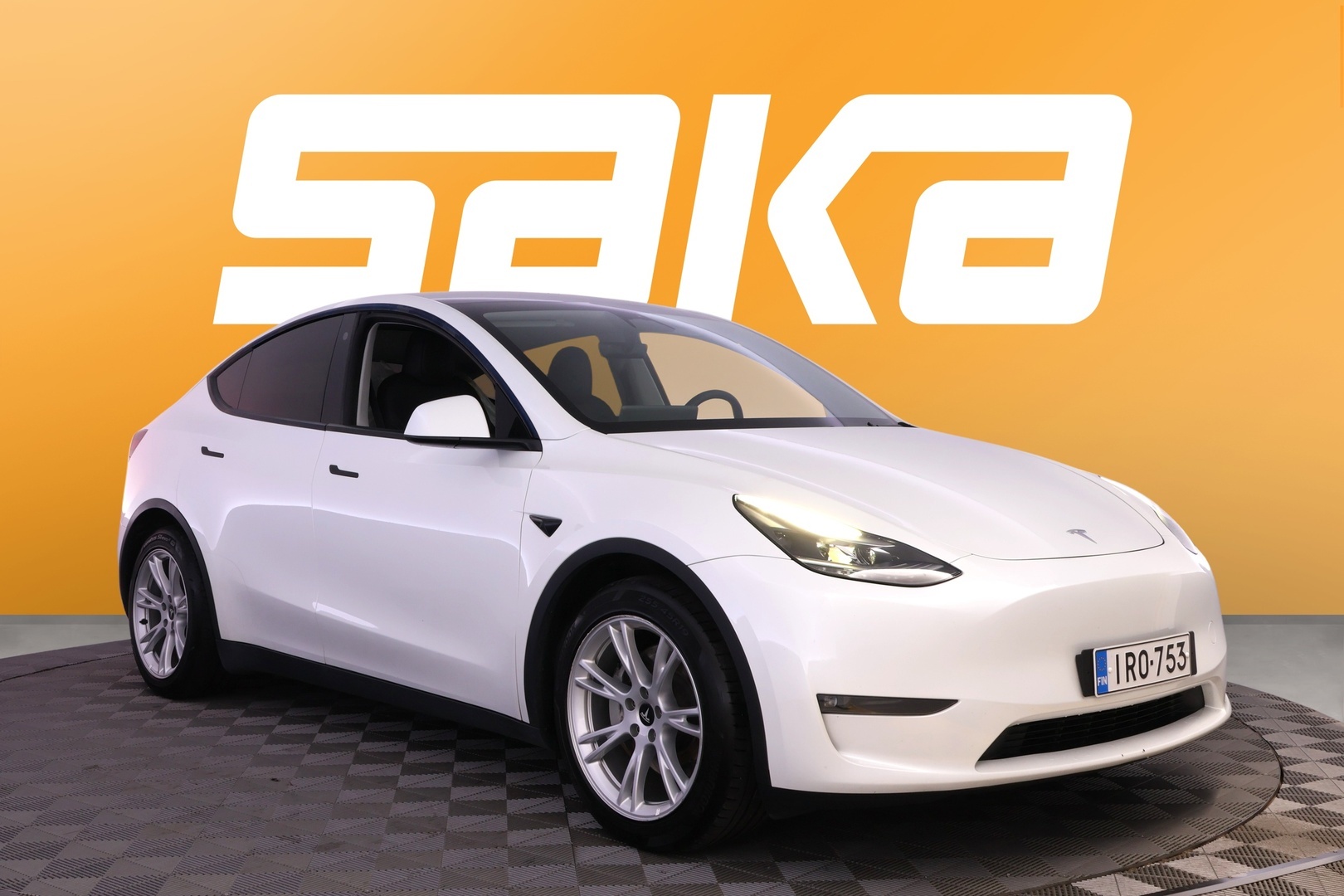 TESLA Model Y 2023