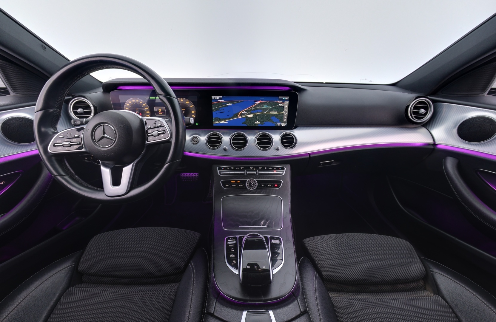 MERCEDES-BENZ E 2020