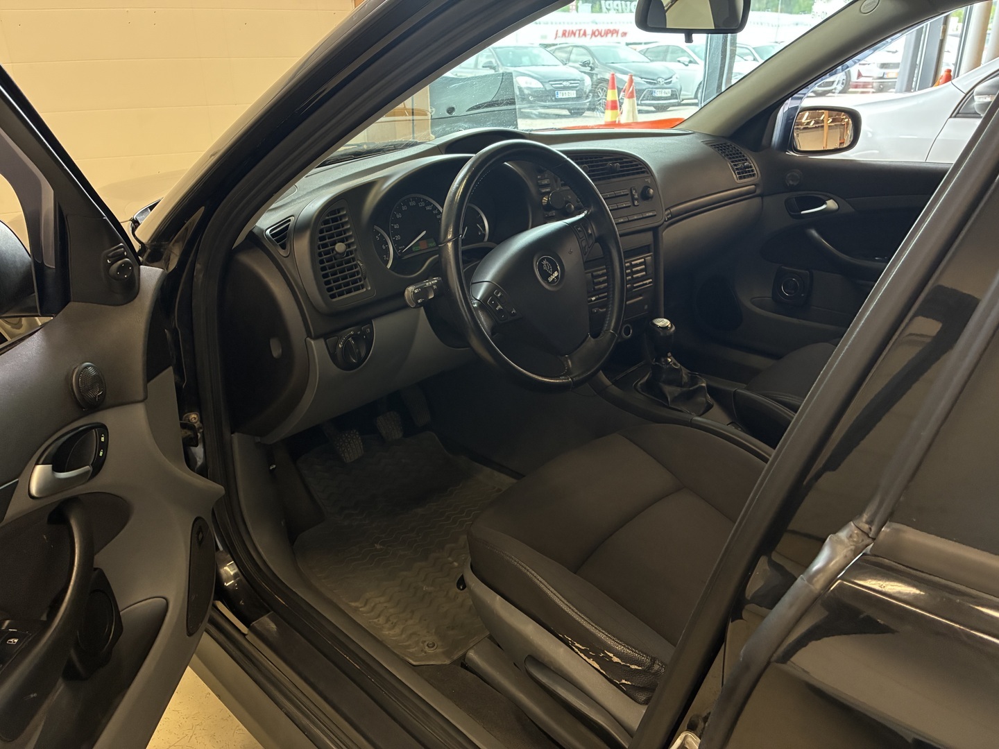 SAAB 9-3 2005