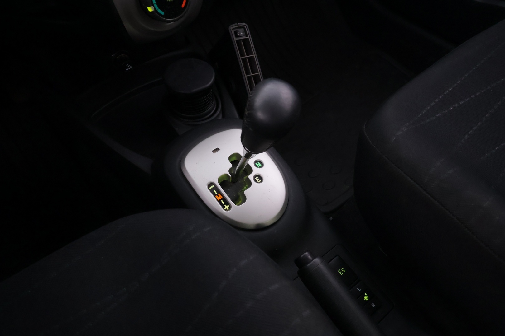 TOYOTA Yaris 2007