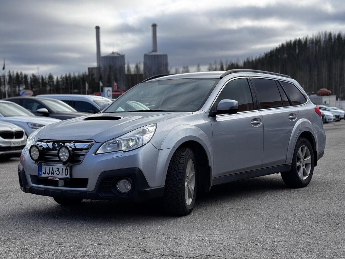 SUBARU Outback 2014
