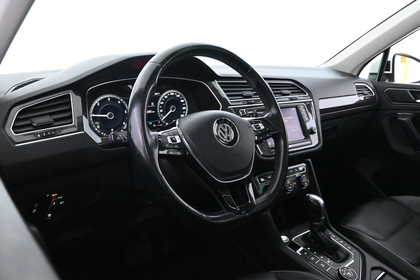 VOLKSWAGEN Tiguan 2017