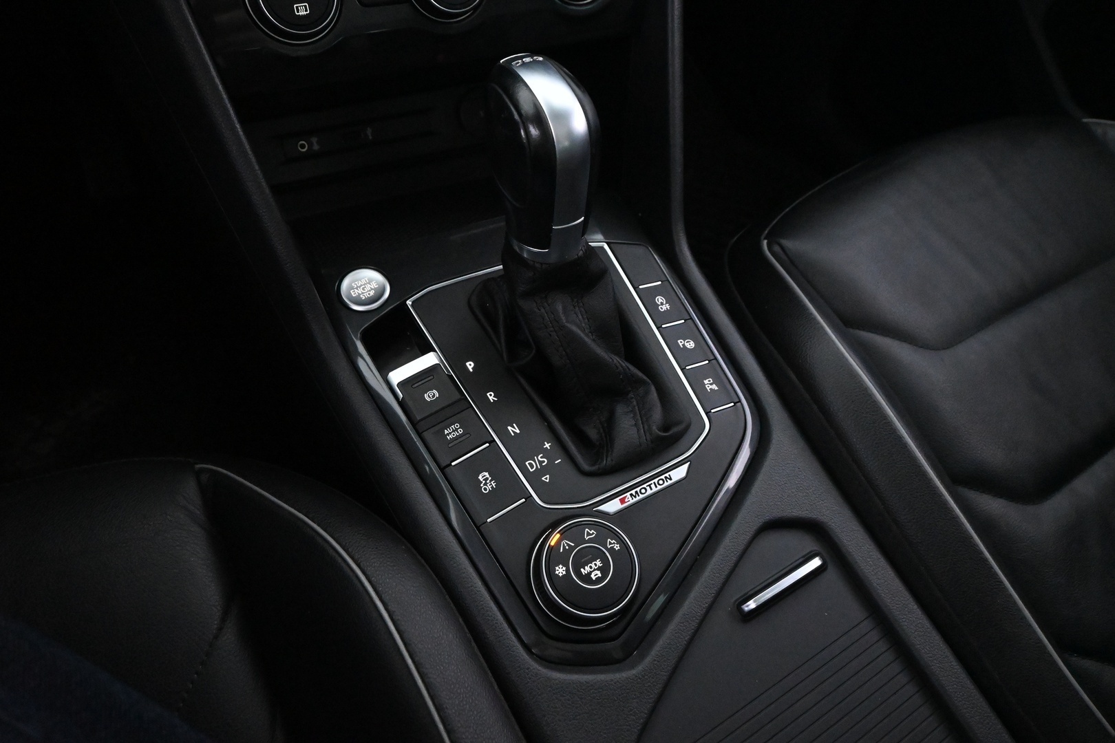 VOLKSWAGEN Tiguan 2017