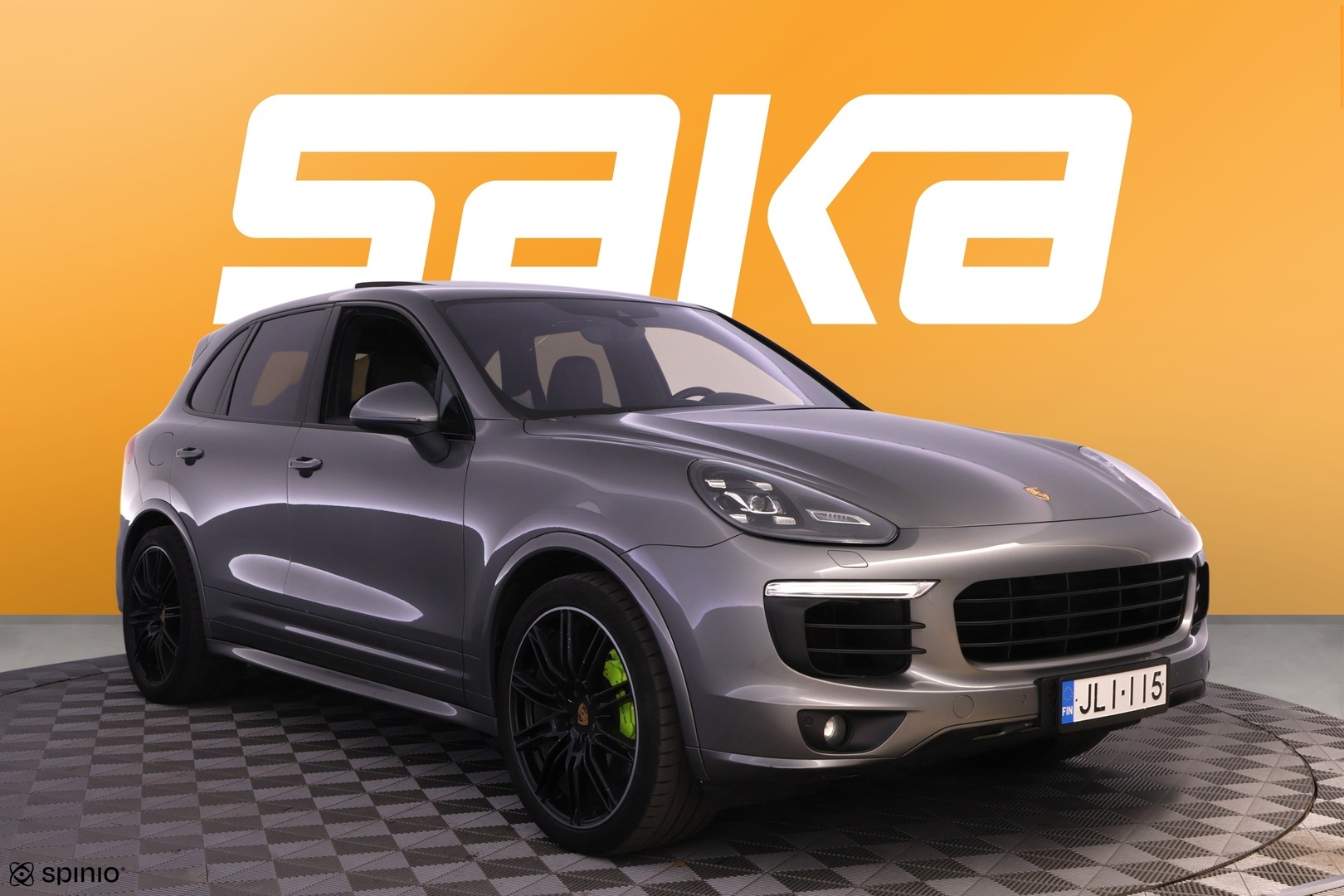PORSCHE Cayenne 2016