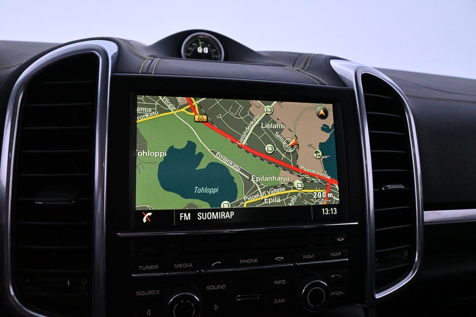 PORSCHE Cayenne 2016