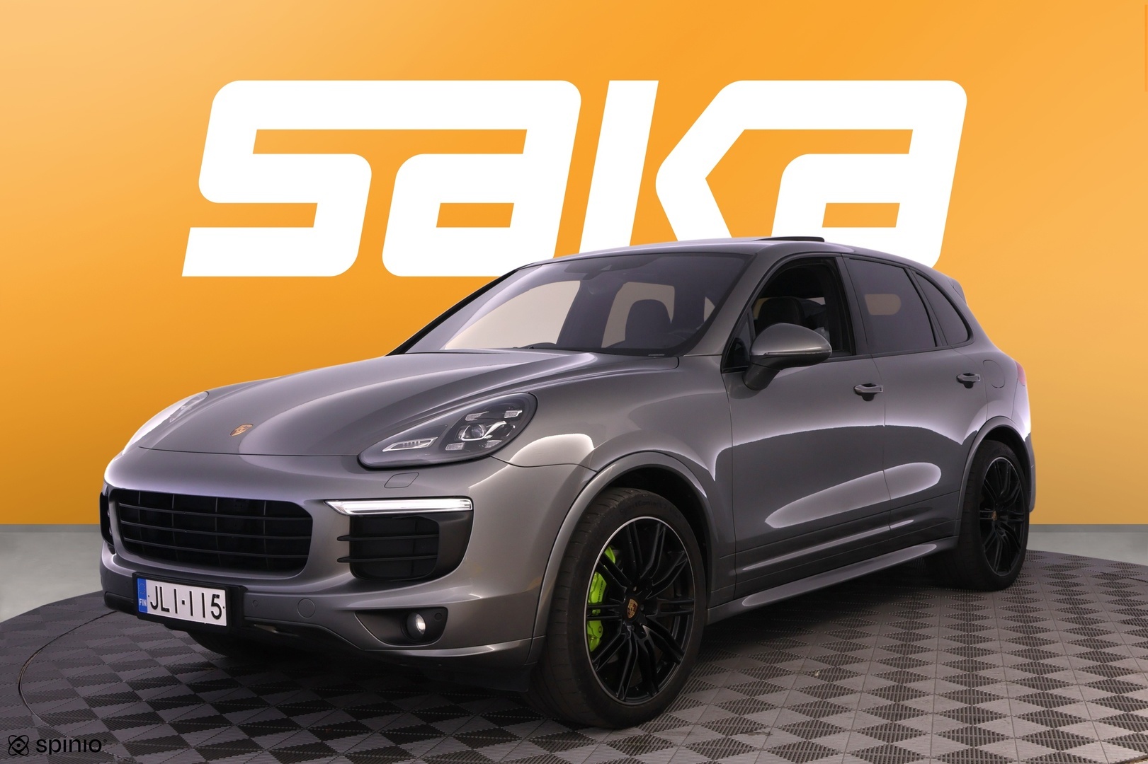 PORSCHE Cayenne 2016