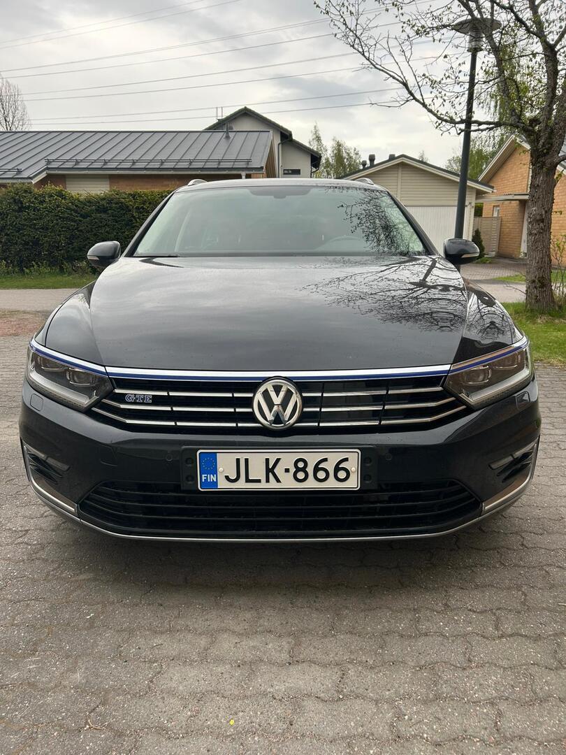 VOLKSWAGEN Passat 2016