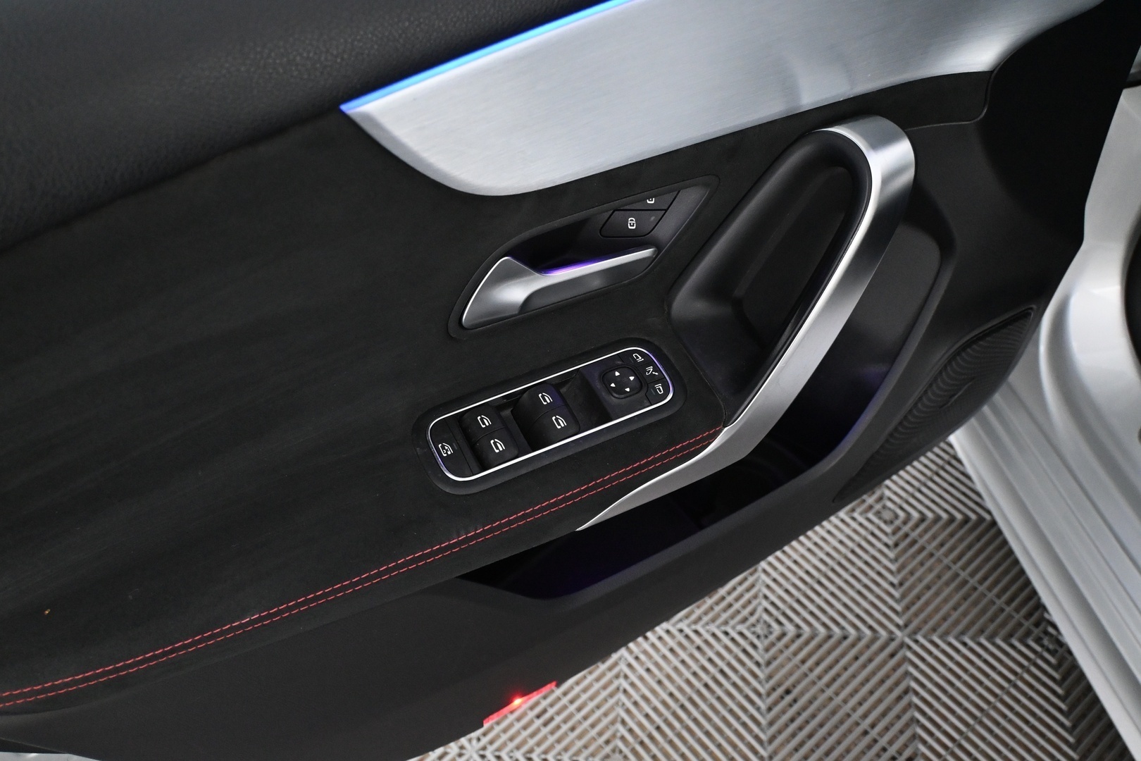MERCEDES-BENZ A 2019
