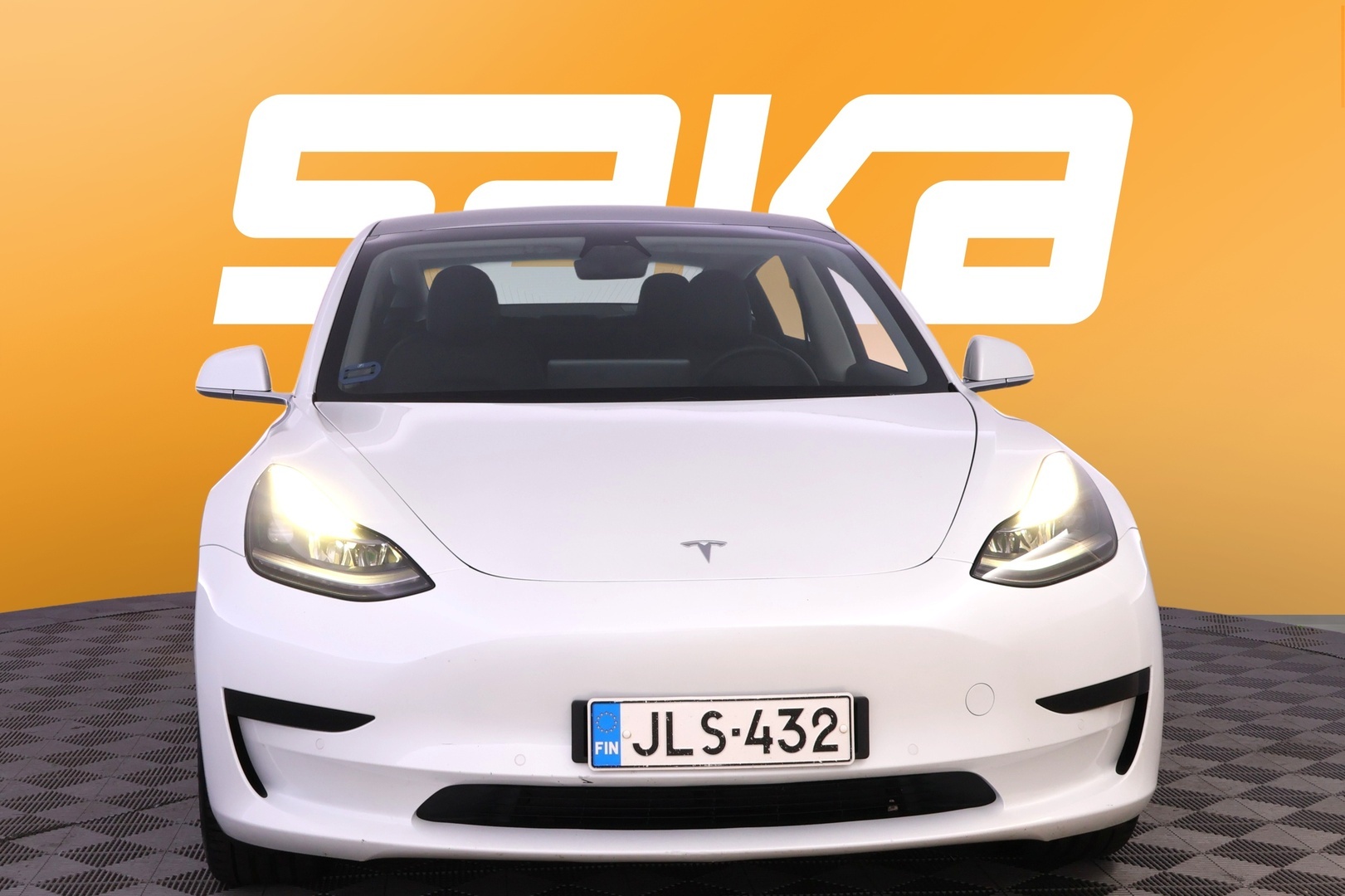 TESLA Model 3 2020