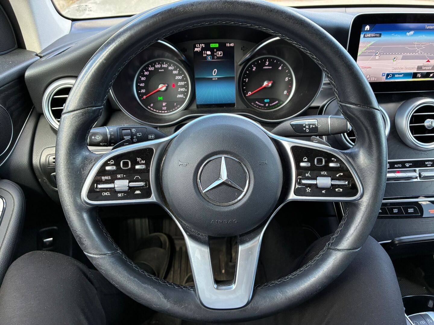MERCEDES-BENZ GLC 2021