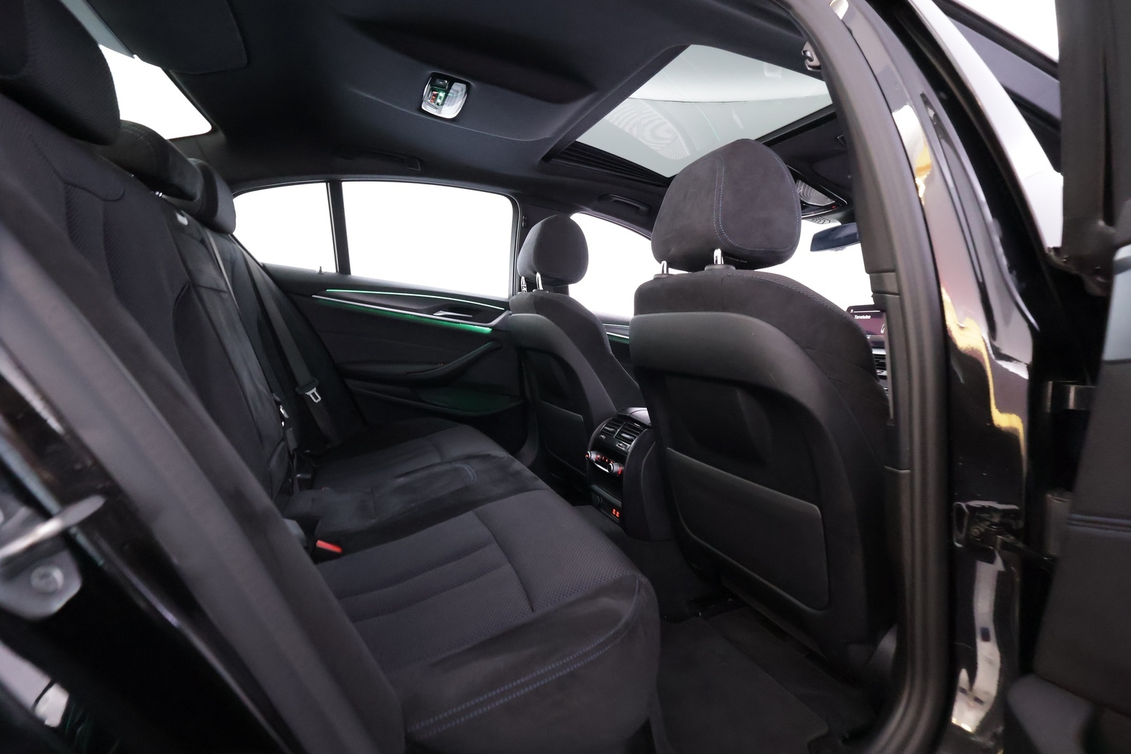 BMW 545 2021