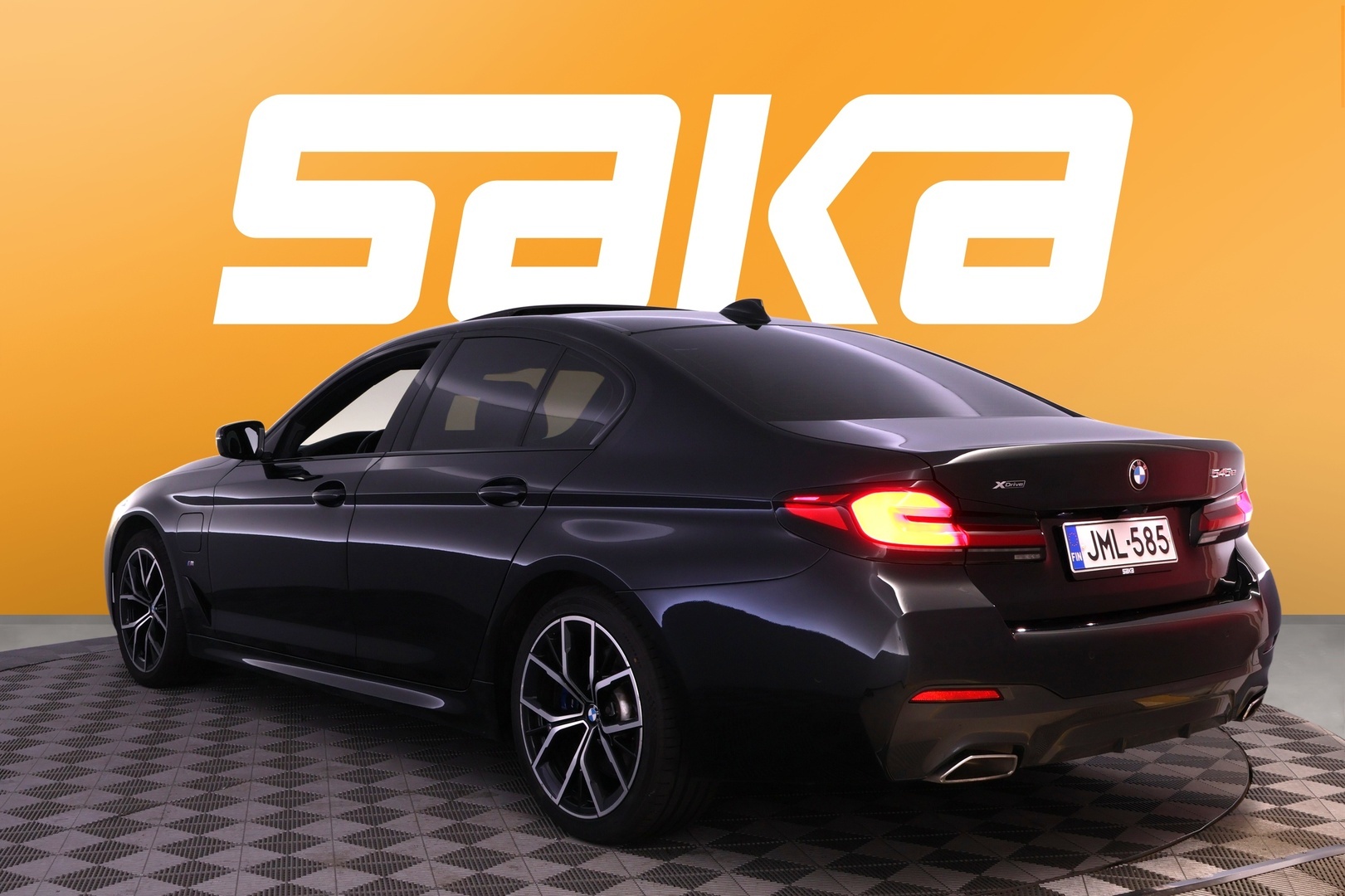 BMW 545 2021