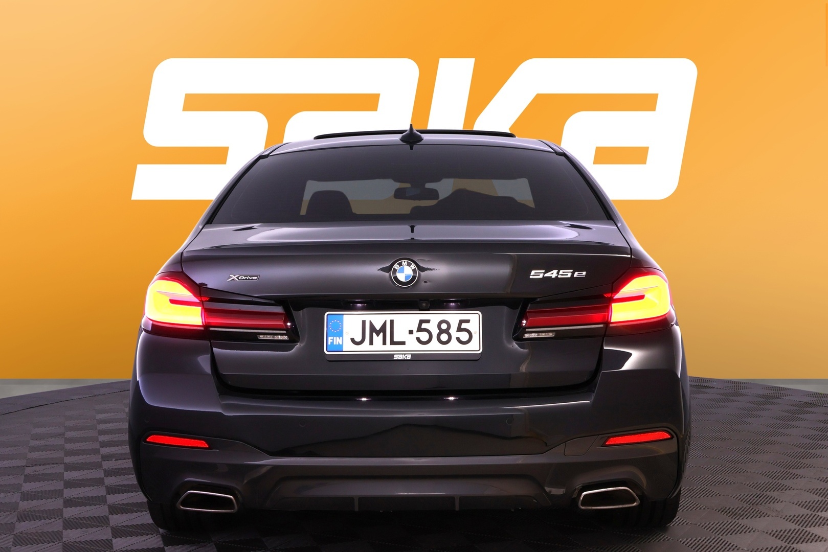 BMW 545 2021
