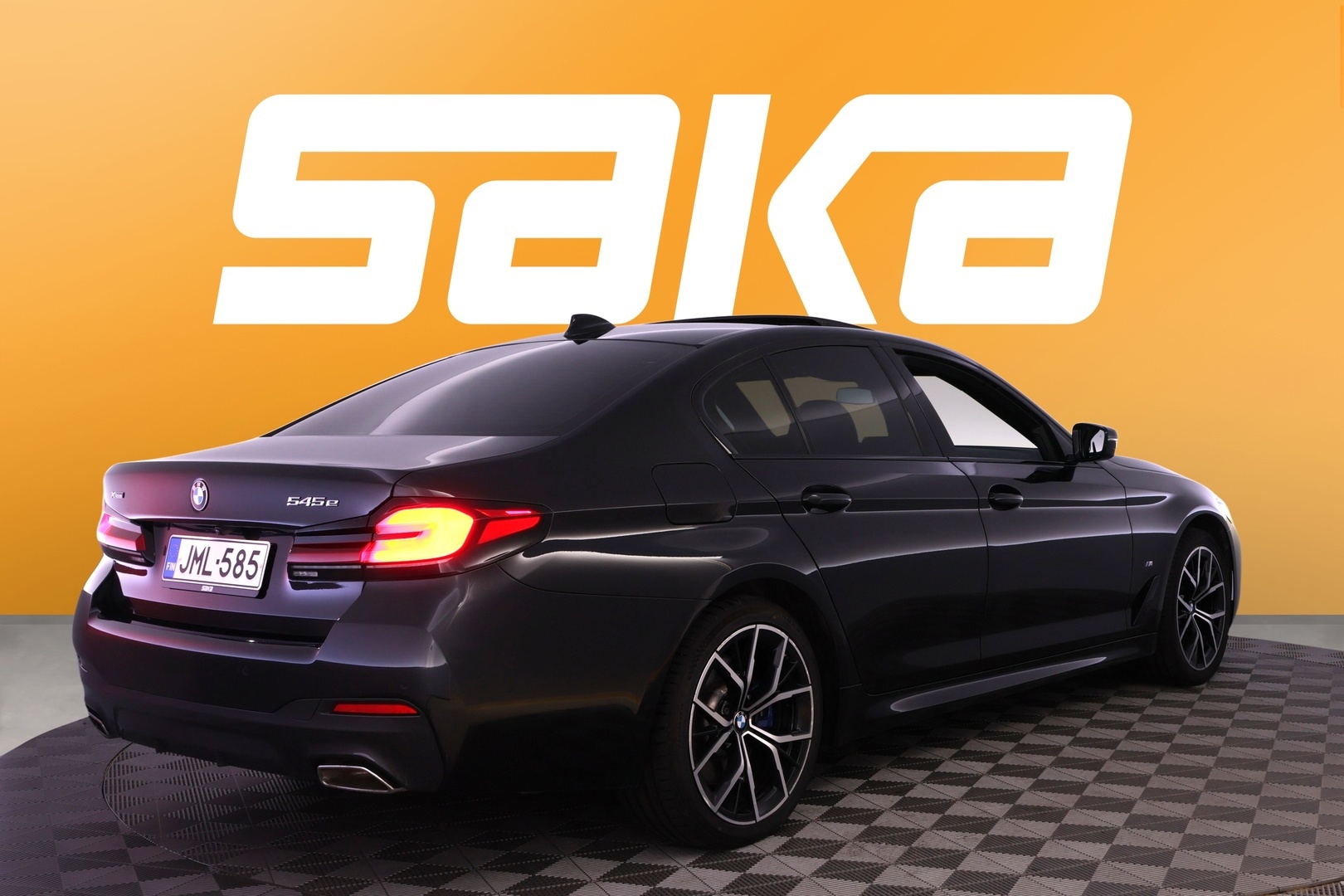 BMW 545 2021